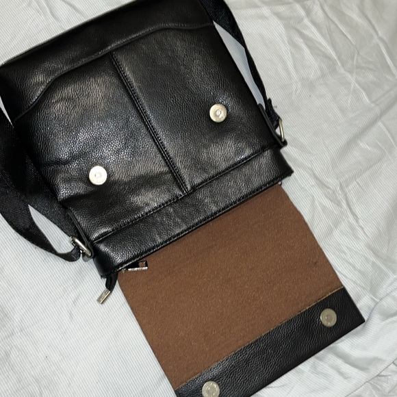 Black Leather MONTBLANC bag - Picture 3 of 7